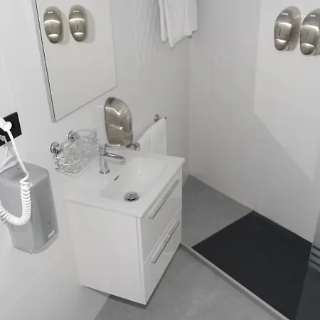 Moli Boutique Hotel 3*